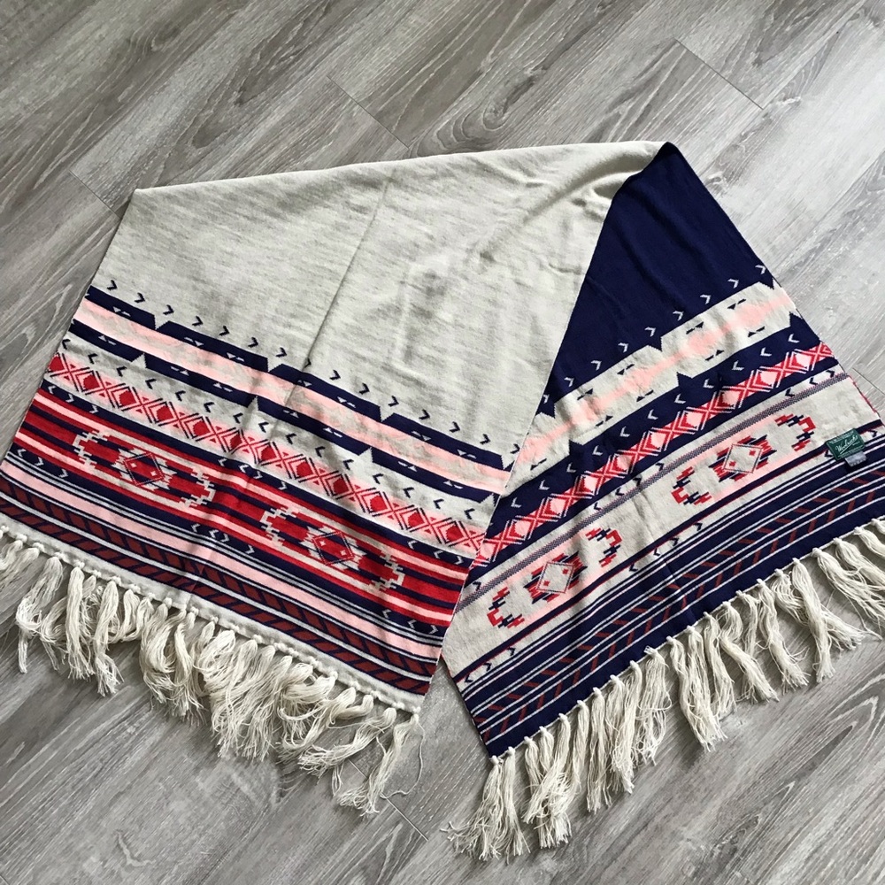 WOOLRICH Printed Knit Fringe Scarf - Picture 3 of 3